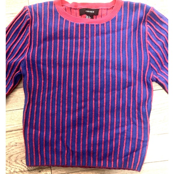 Y2K Crop Sweater Forever 21 Large Red Blue Stripe Bell Sleeve NWT - Picture 2 of 7